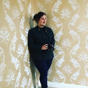 Meet your Posher, Bari